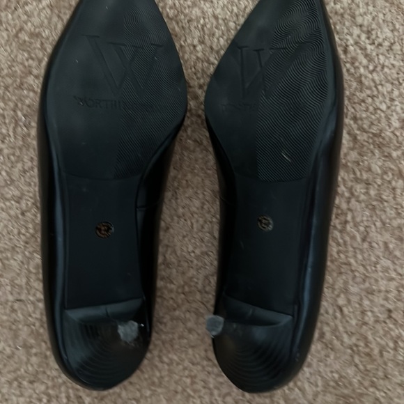 Worthington black pointed toe kitten heels size  7 .5 medium 2 inch heel height - Picture 6 of 12